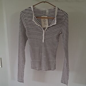 NWT H&M Chocolate Brown & White Striped Long Sleeve Henley Top (Size XS)